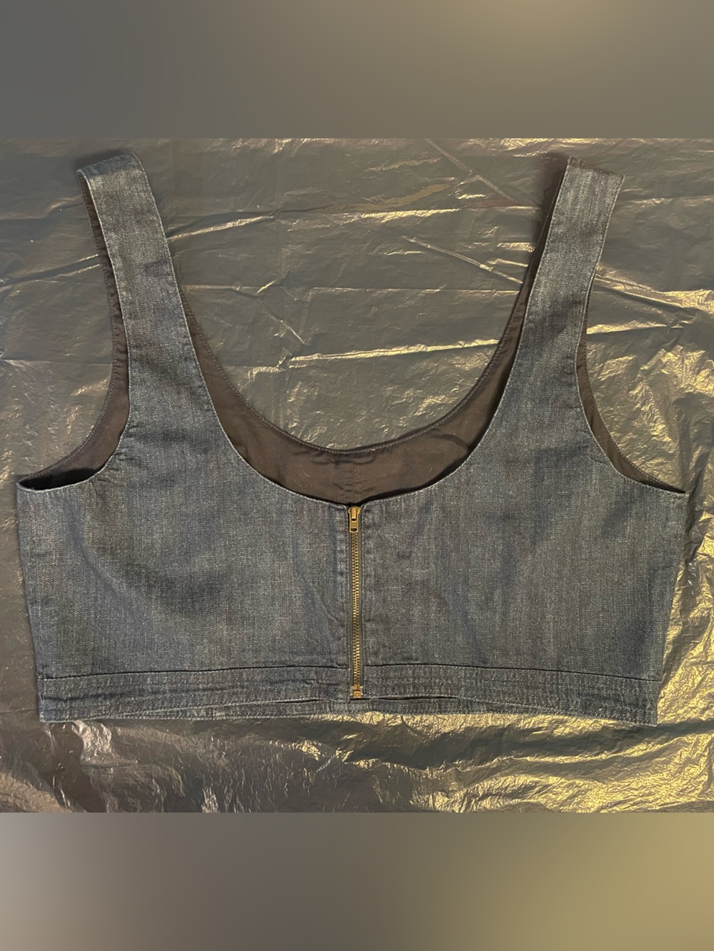 Banana Republic Denim Crop Top in Dark Blue with Button Front - Picture 10 of 11